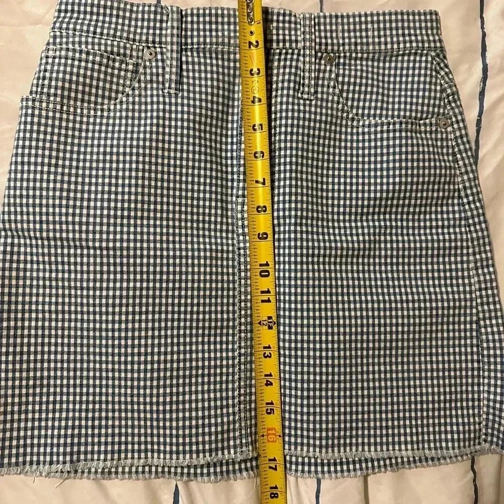 Madewell Stretch Straight Mini Skirt in Gingham: Raw-Hemmed Edition - Picture 8 of 8